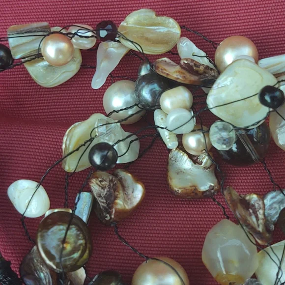 Vintage Multi-Strand Pearl & Shell Statement Necklace - Picture 3 of 6
